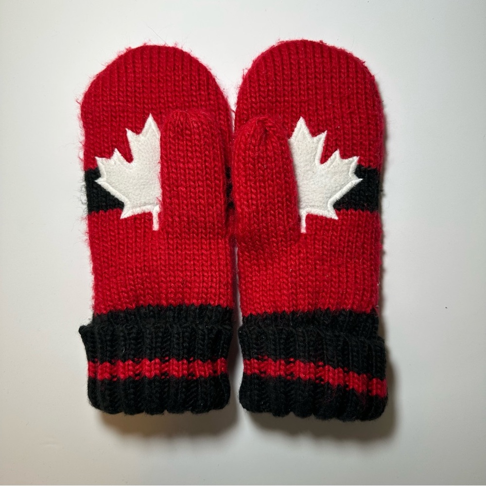 SOLD! Hudson Bay Team Canada Winter Olympics Maple Leaf Knit Mittens - Picture 2 of 5